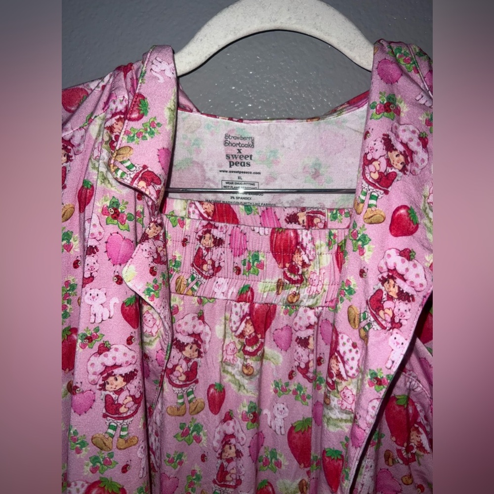 Strawberry Shortcake™ Women's 2pc Pajama XL - Picture 6 of 7